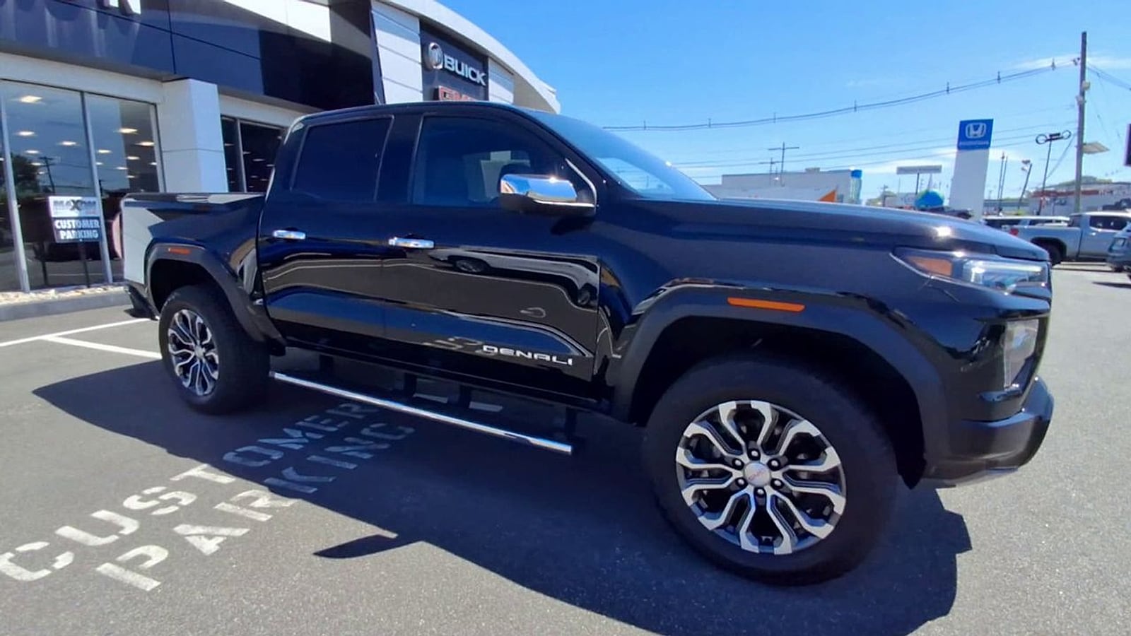 2023 GMC Canyon Denali - Photo 8