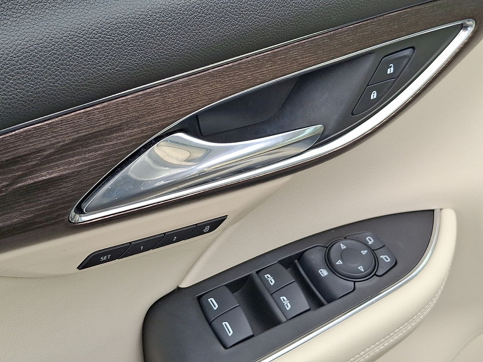 2023 Buick Envision Avenir - Photo 24