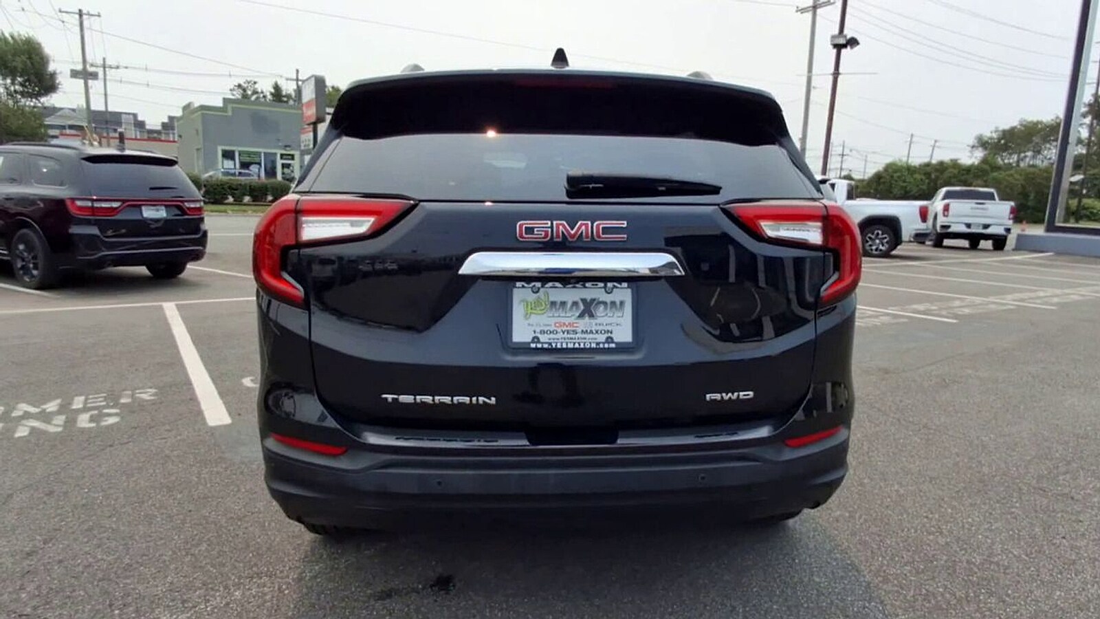 2023 GMC Terrain SLE - Photo 3