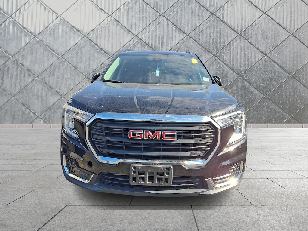 Used 2022 GMC Terrain SLE SUV