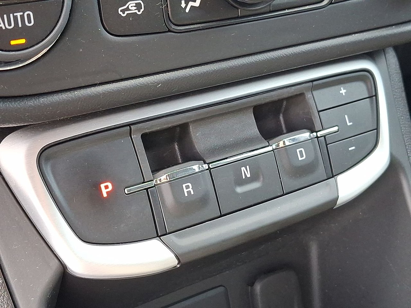 2023 GMC Terrain SLE - Photo 15
