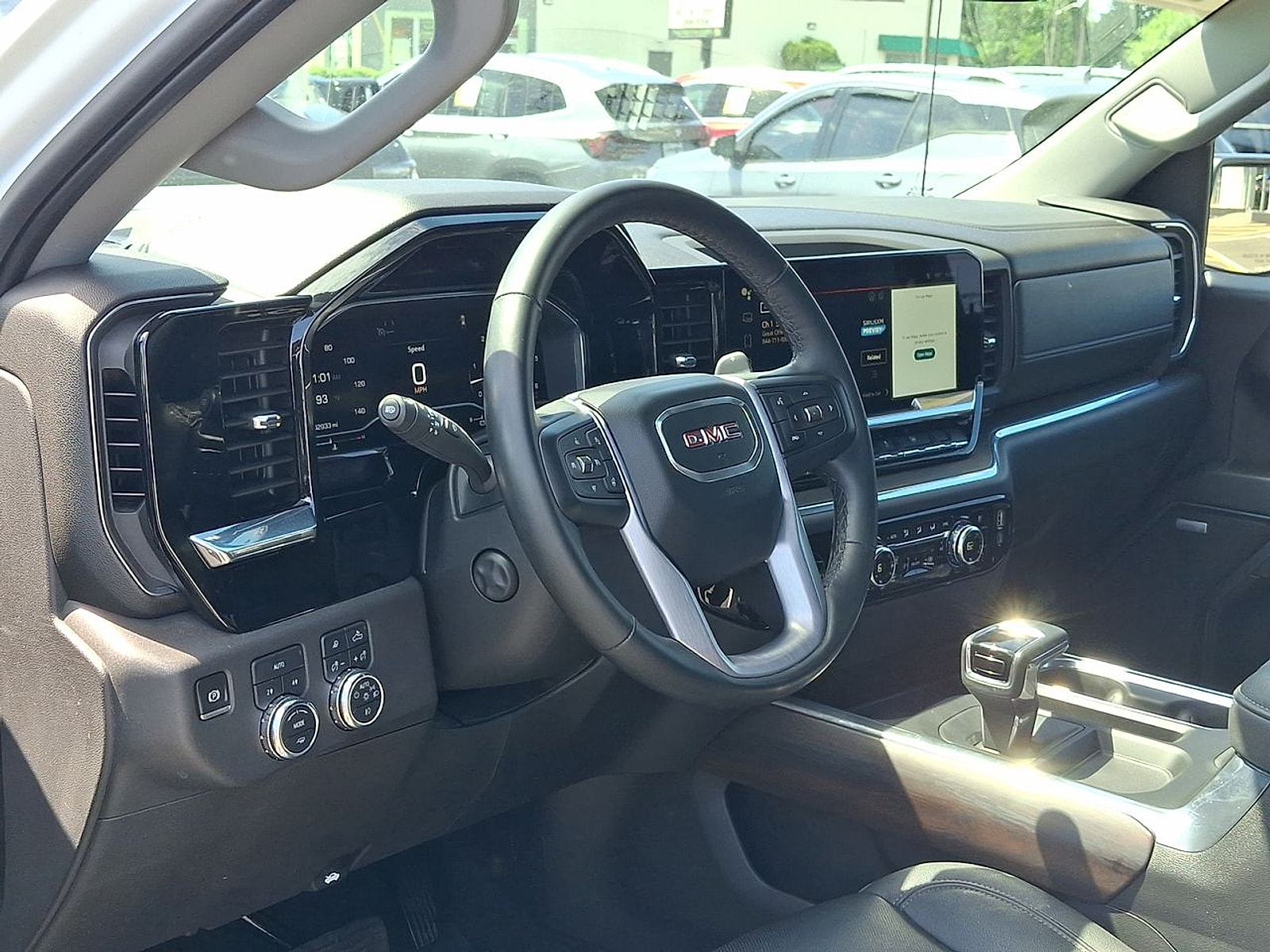 2024 GMC Sierra 1500 SLT - Photo 10