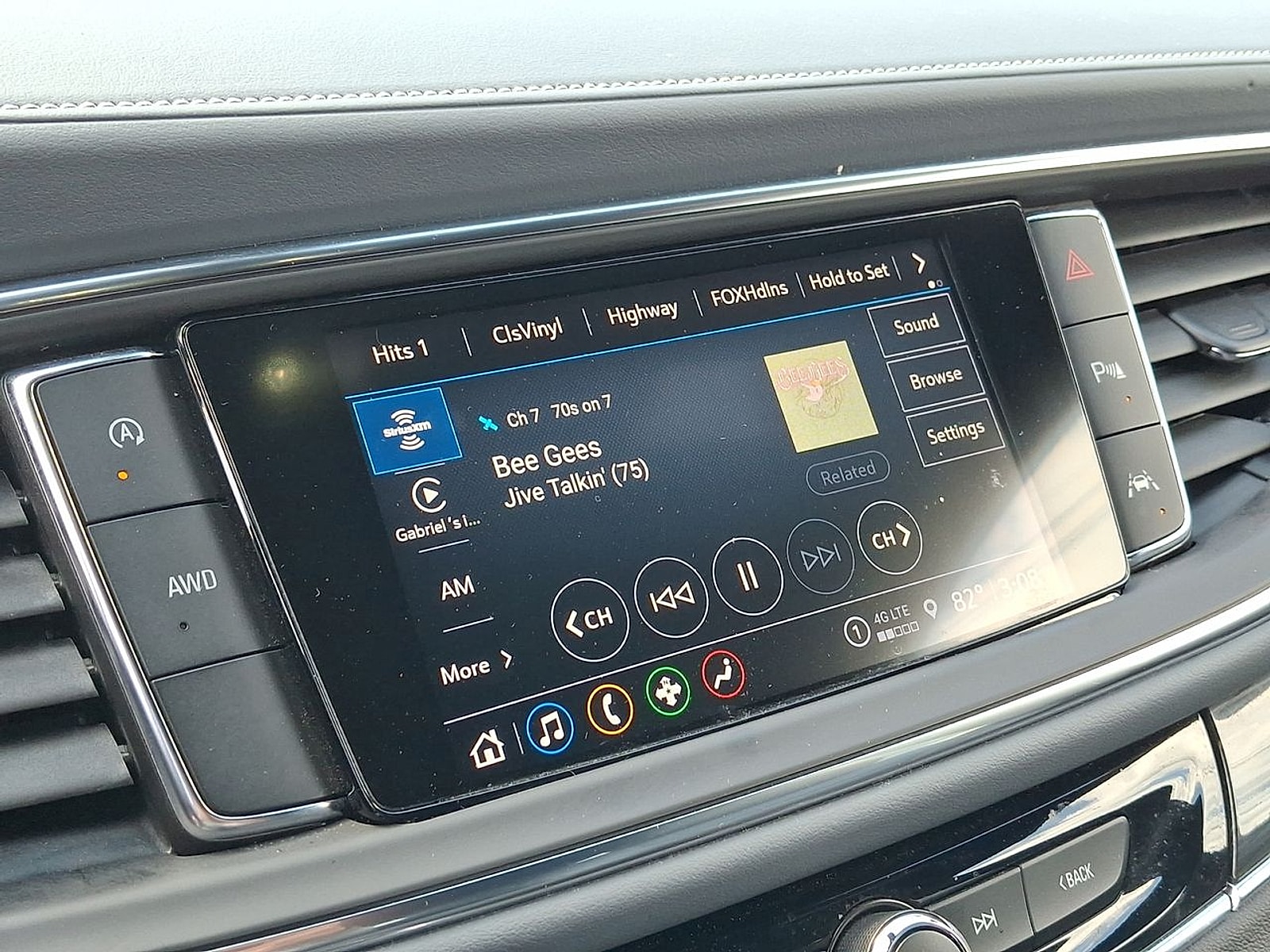 2024 Buick Enclave Essence - Photo 13