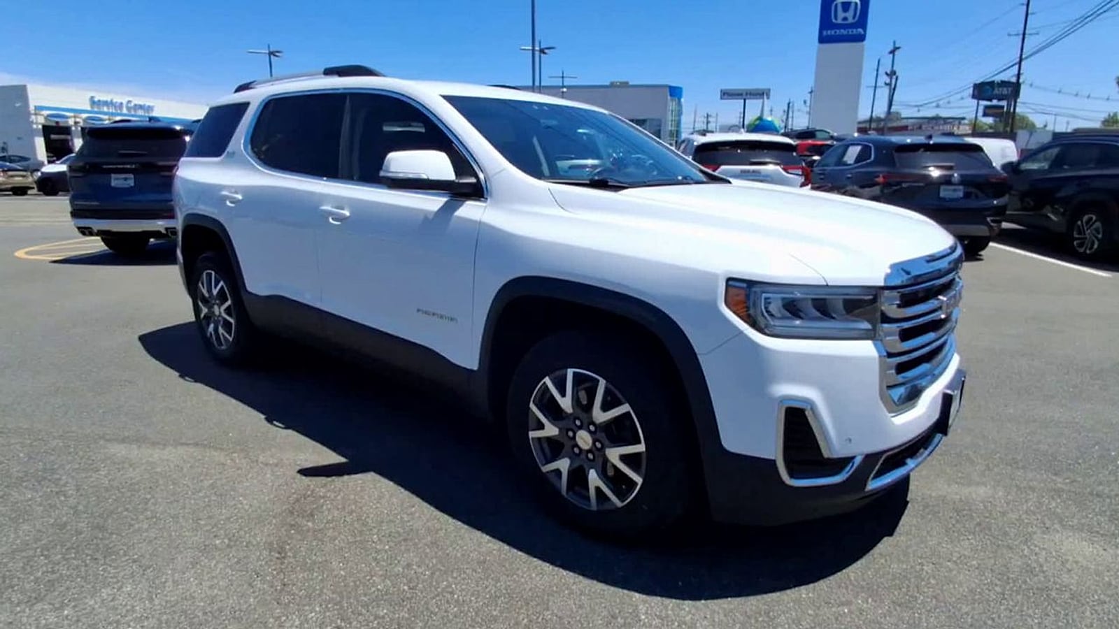 2023 GMC Acadia SLE - Photo 8