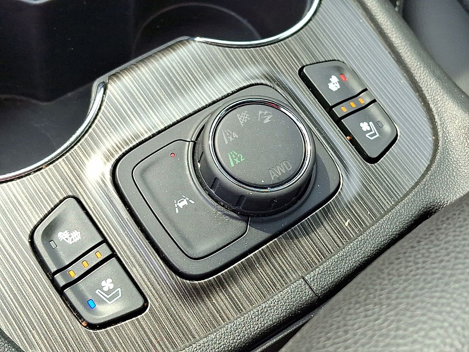 2023 GMC Acadia SLT - Photo 34