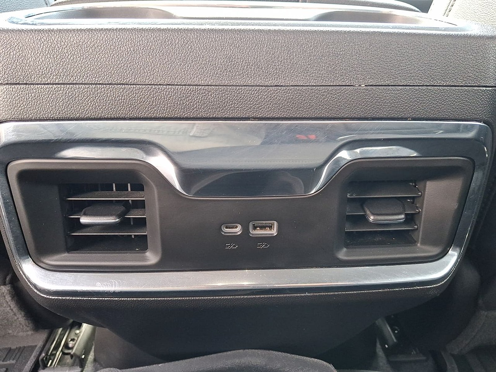 2023 GMC Sierra 1500 SLT - Photo 21