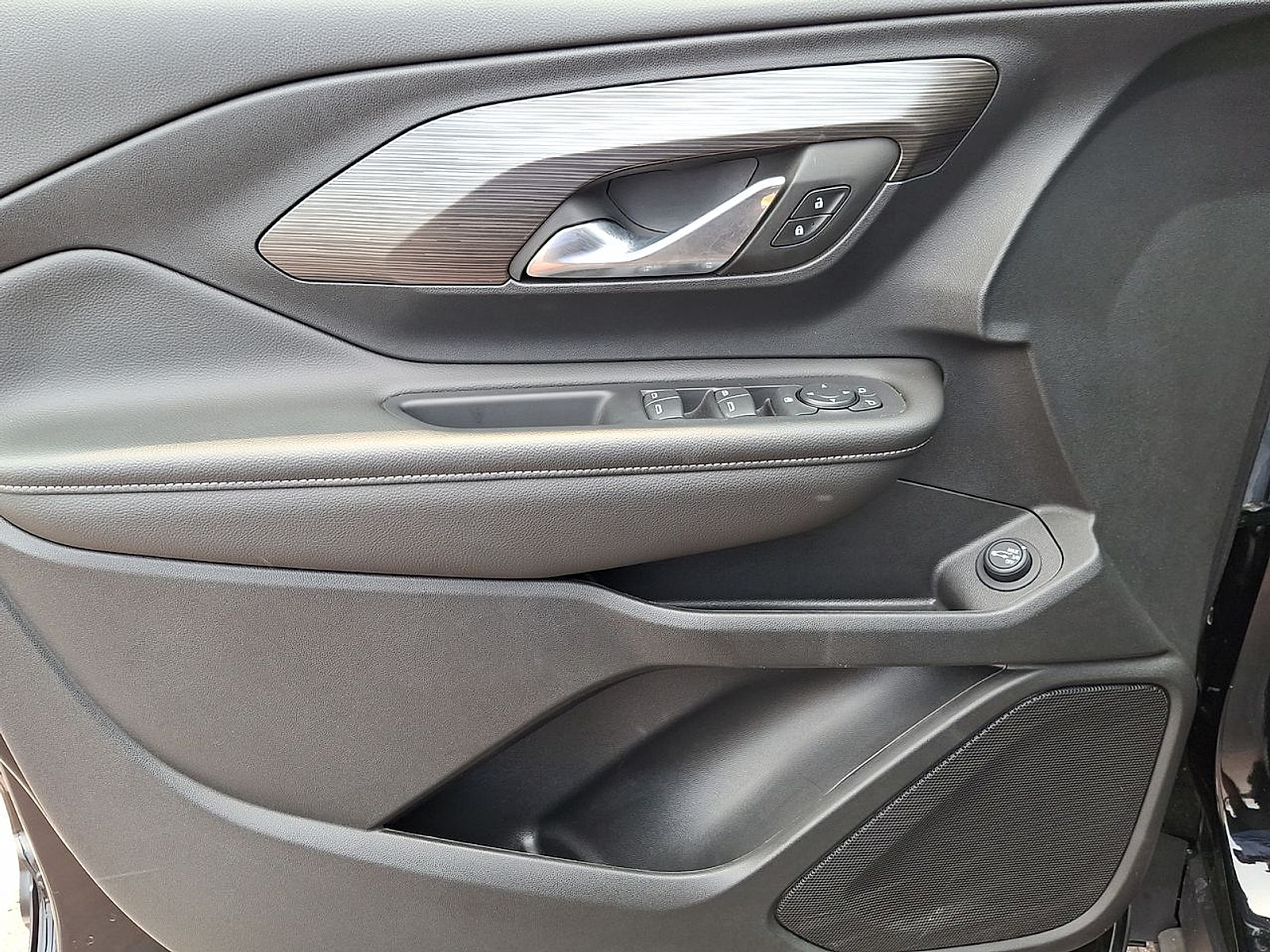 2023 GMC Terrain SLE - Photo 22