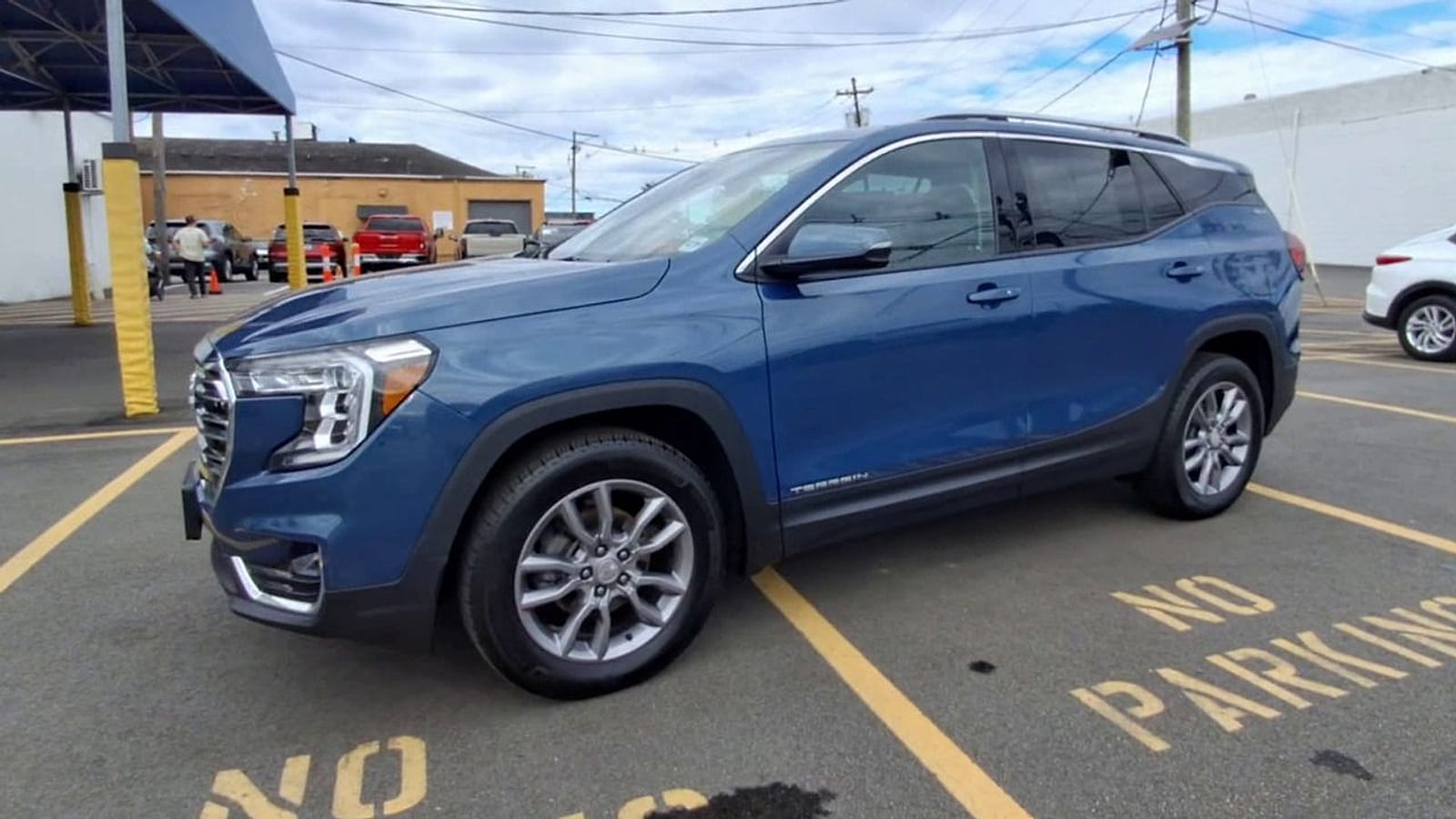 2024 GMC Terrain SLT - Photo 6