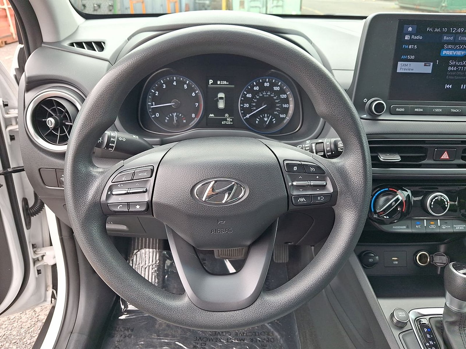 2022 Hyundai Kona SEL - Photo 11