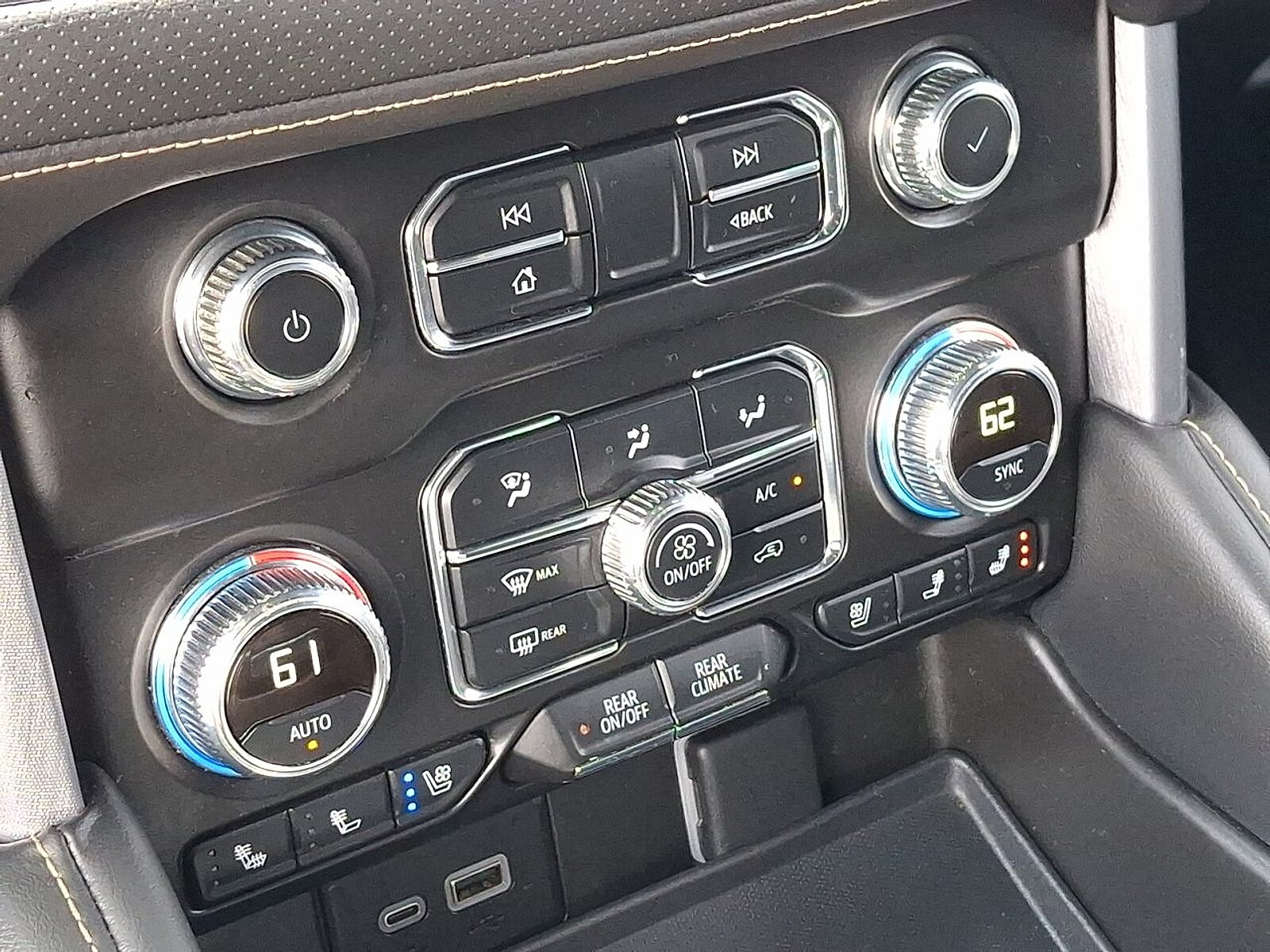 2024 GMC Yukon XL SLT - Photo 35