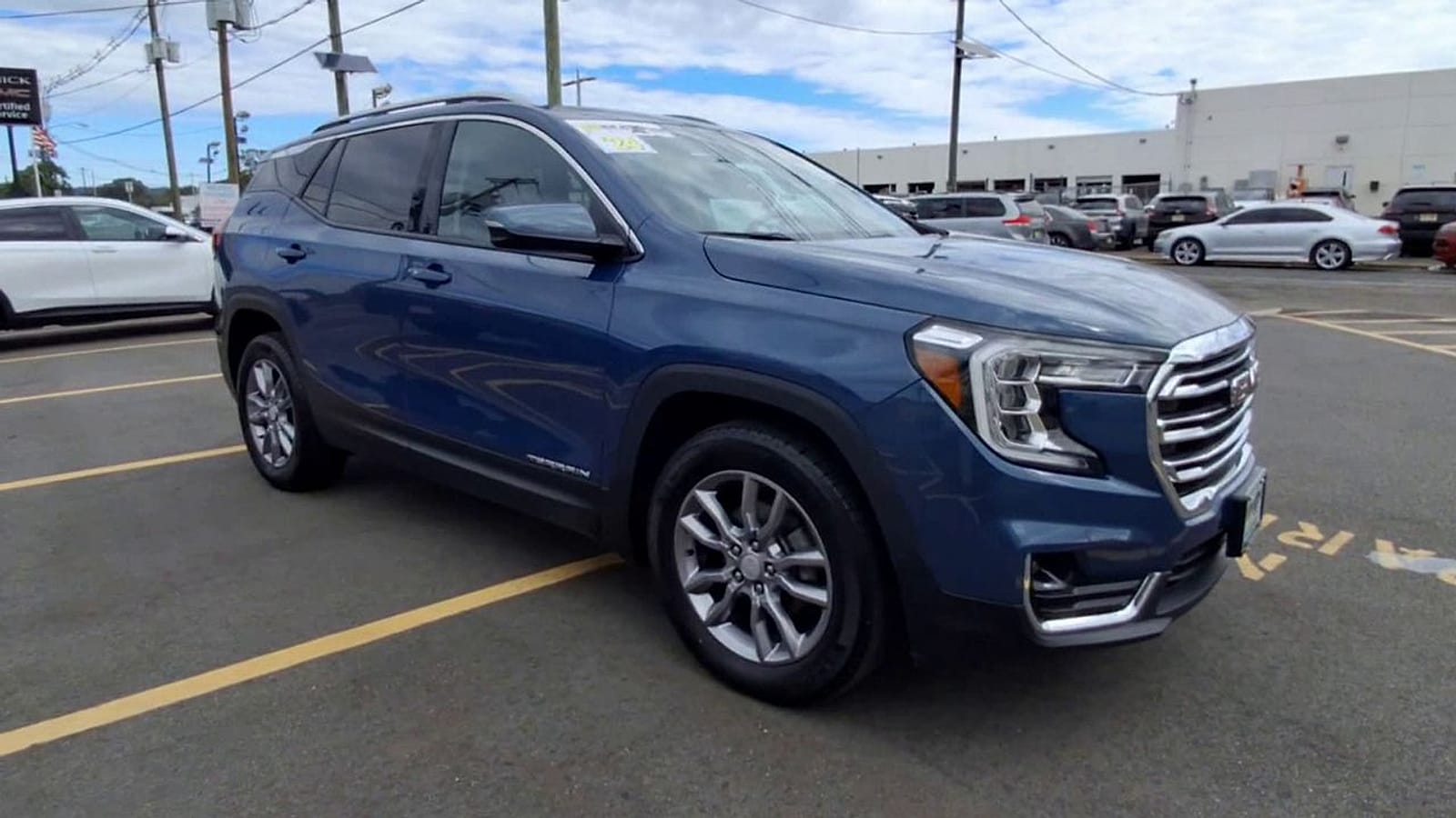 2024 GMC Terrain SLT - Photo 8