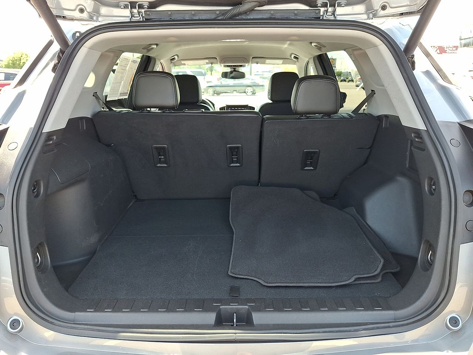 2024 GMC Terrain SLT - Photo 25