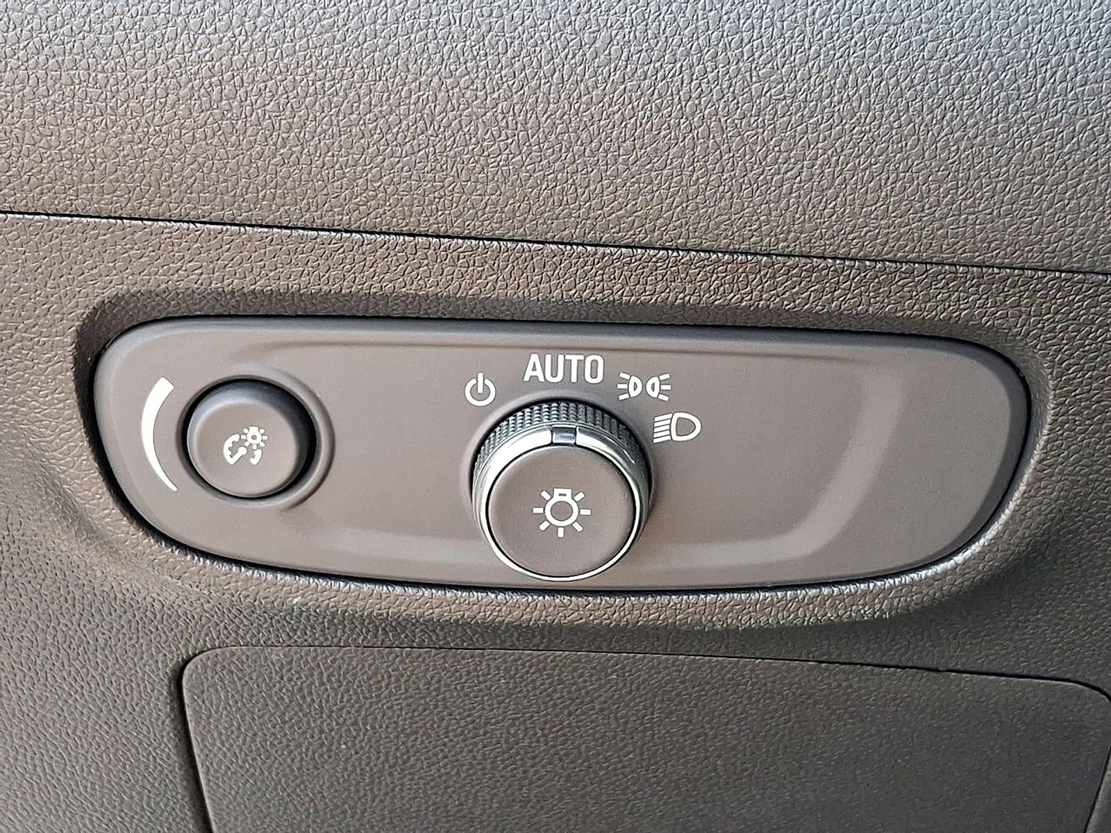 2024 Buick Encore GX Preferred - Photo 17
