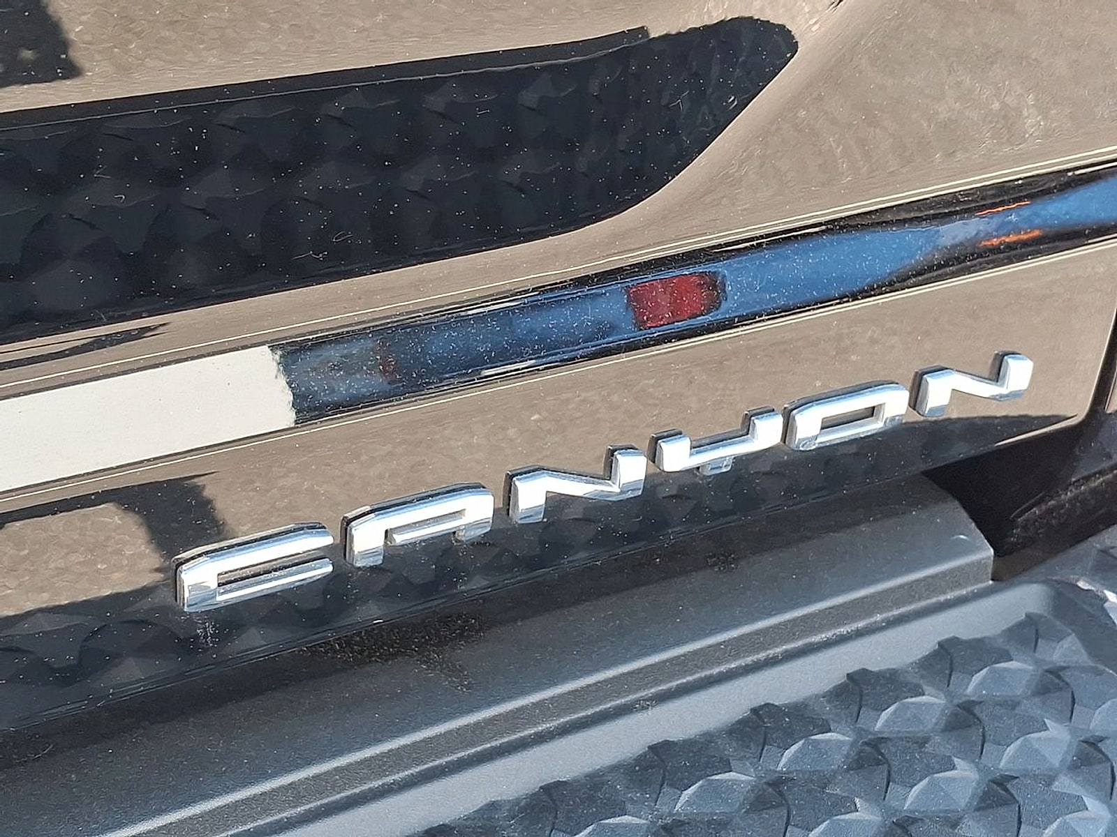 2023 GMC Canyon Denali - Photo 31