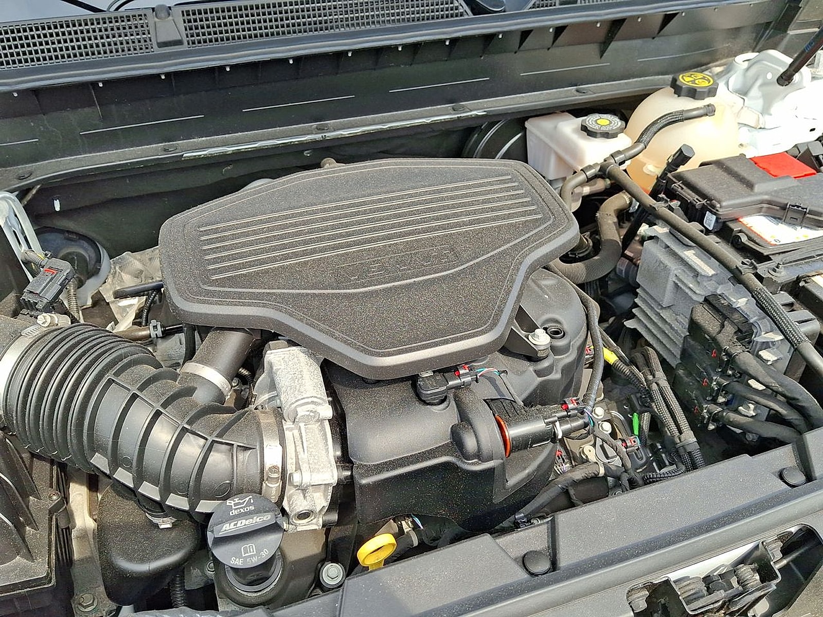 2023 GMC Acadia SLT - Photo 29