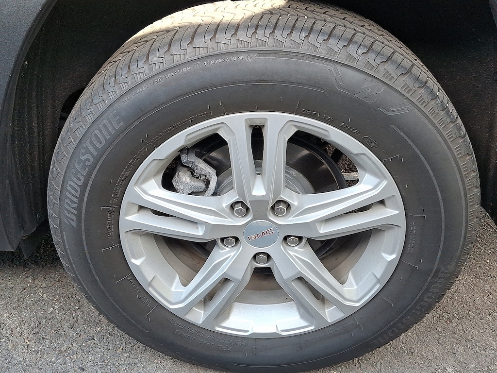 Used 2022 GMC Terrain SLE SUV