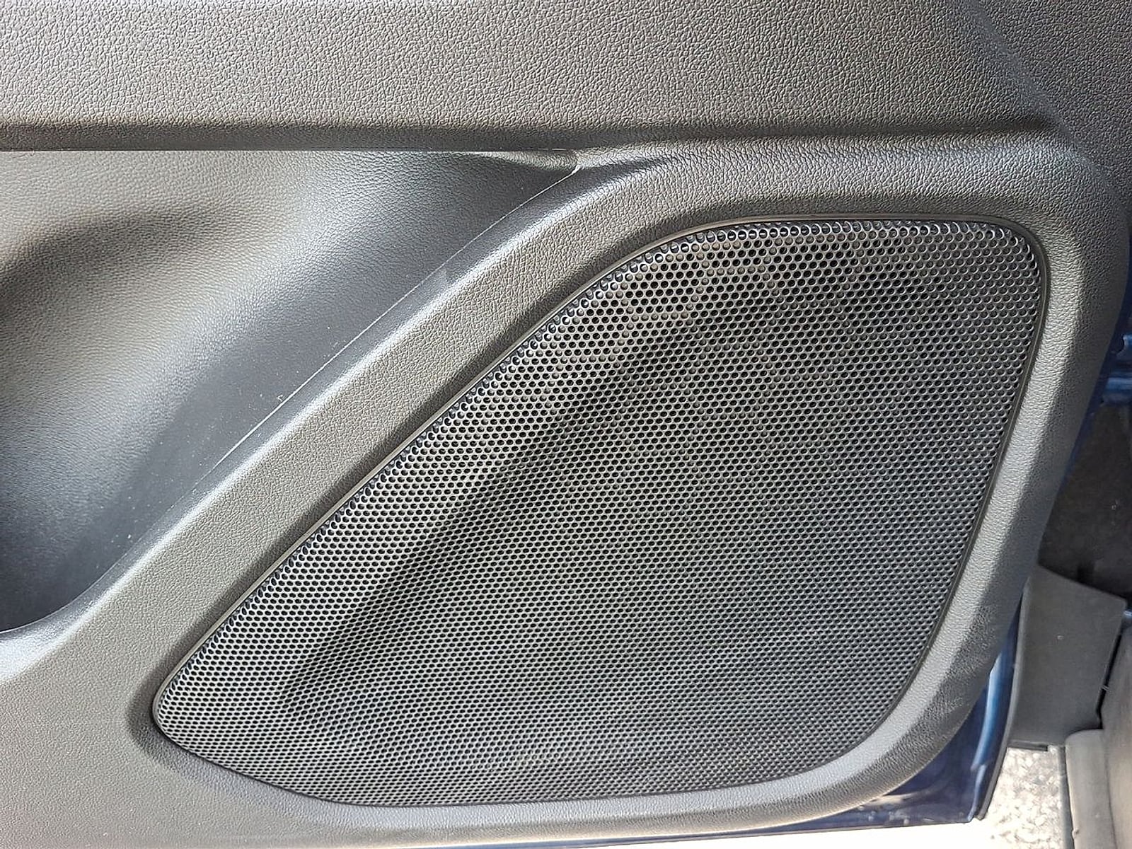 2023 GMC Terrain SLE - Photo 23