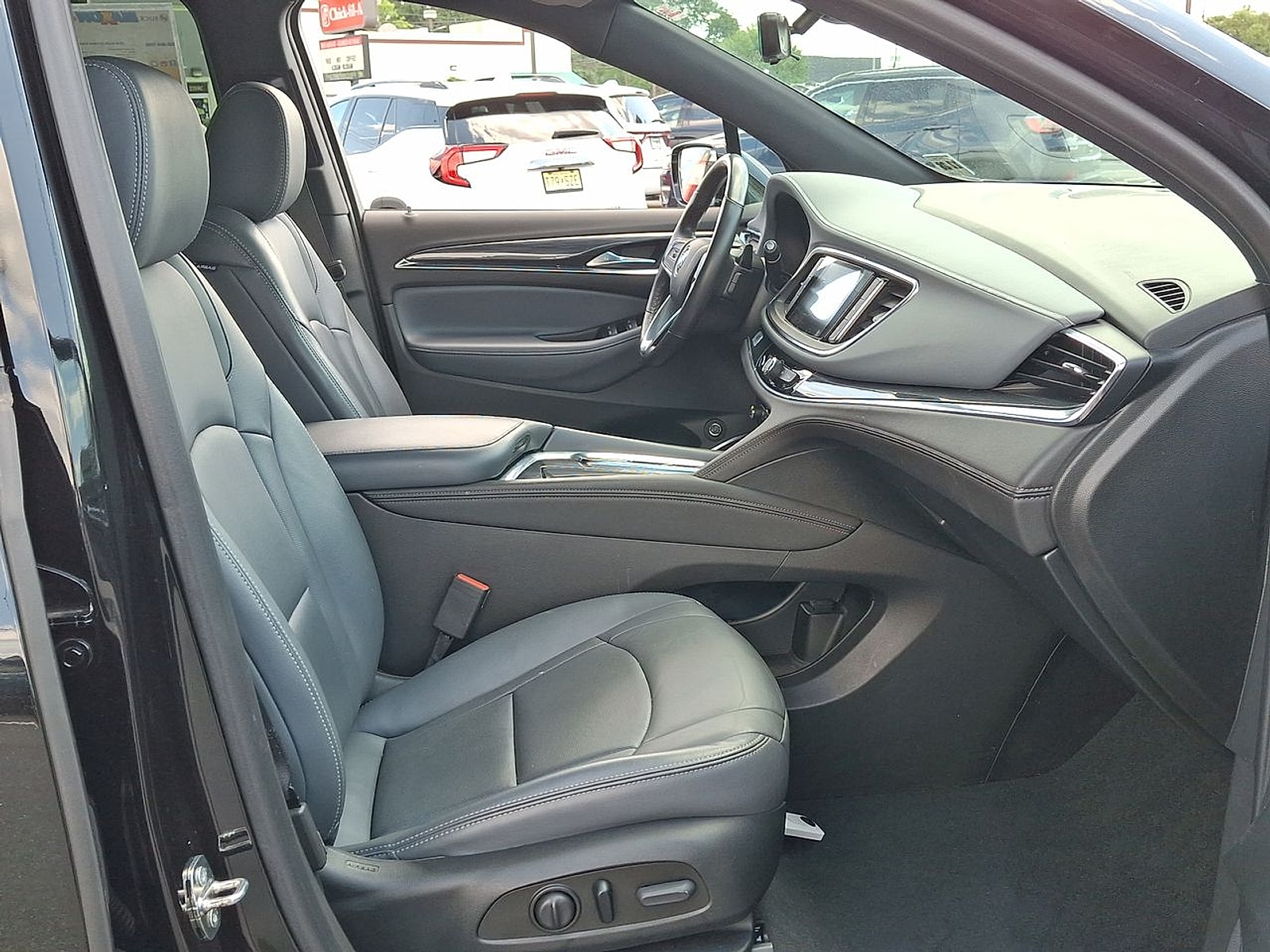 2024 Buick Enclave Essence - Photo 27