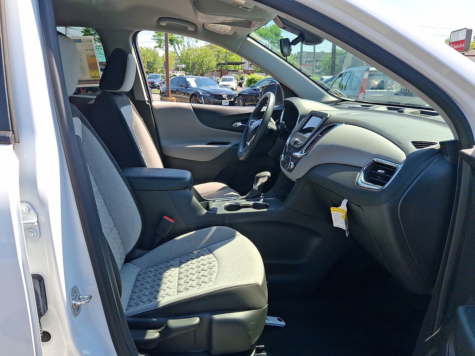 2024 Chevrolet Equinox LS - Photo 27