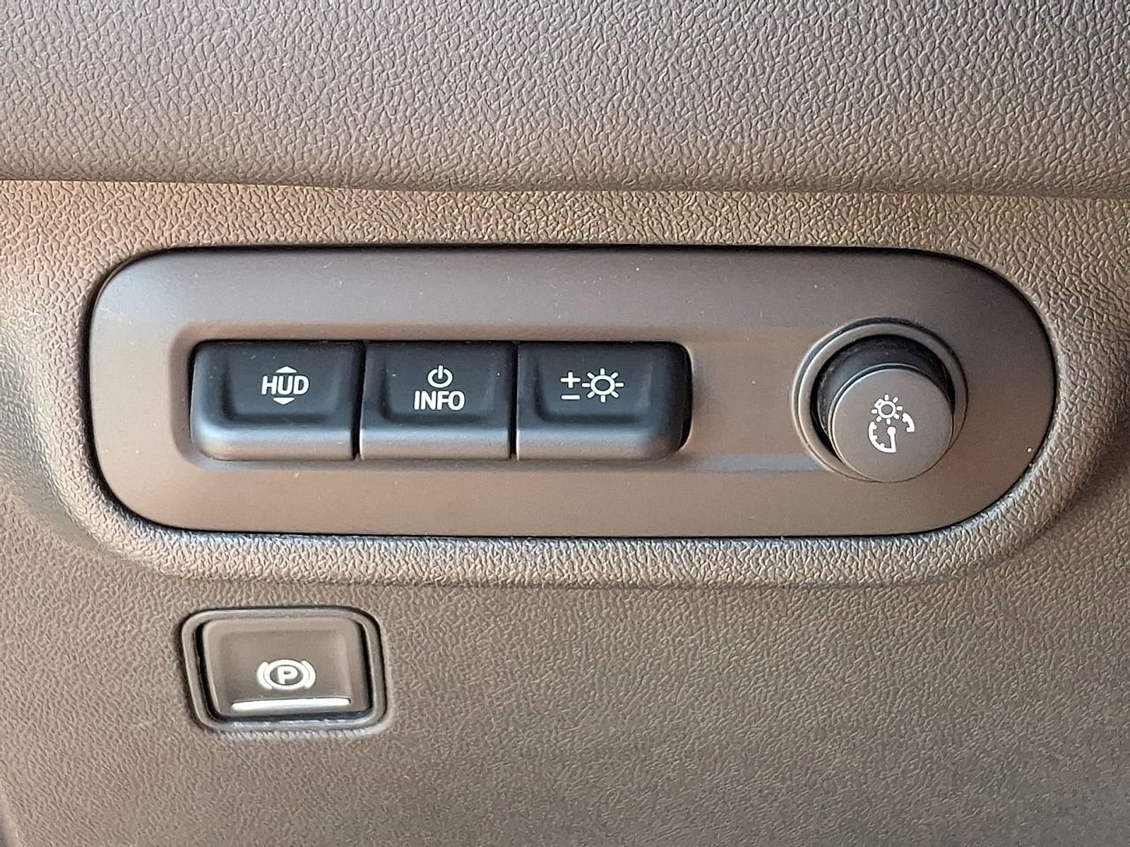 2023 GMC Terrain SLT - Photo 17