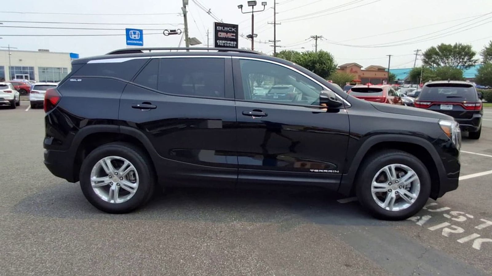 2023 GMC Terrain SLE - Photo 9