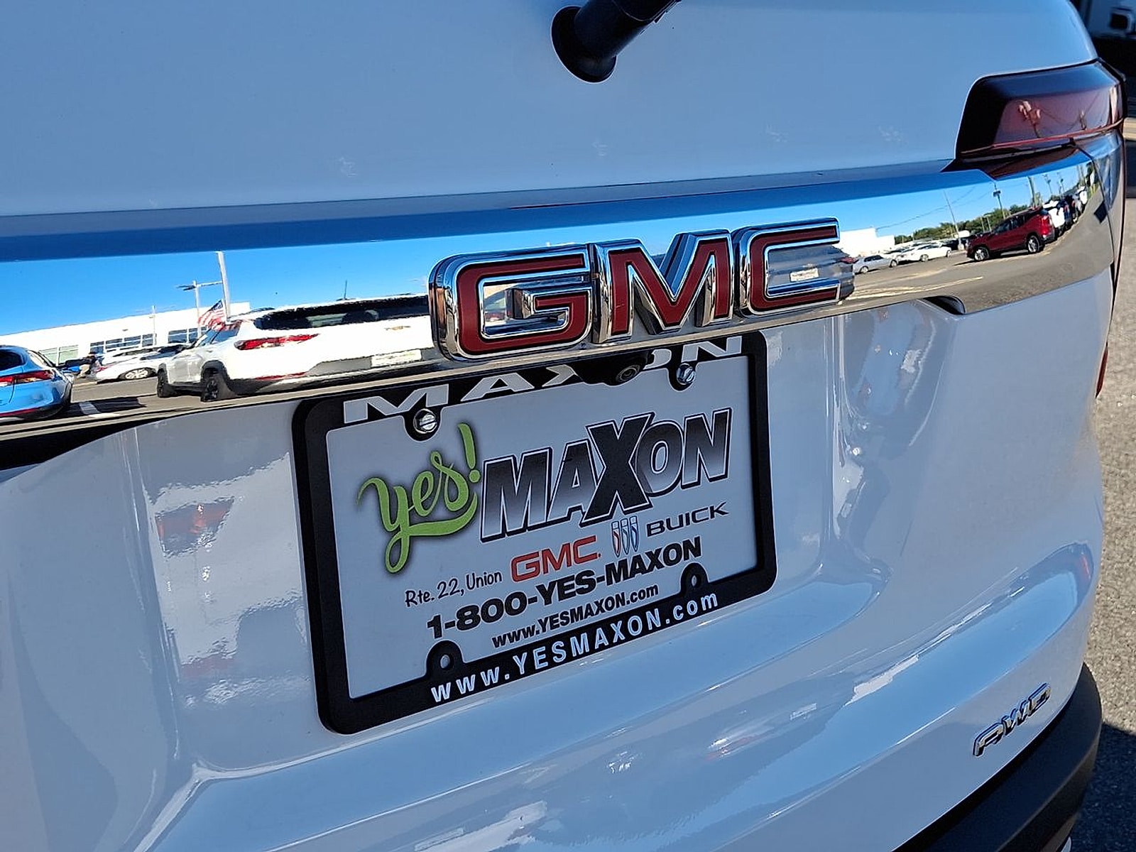 2023 GMC Acadia SLE - Photo 30