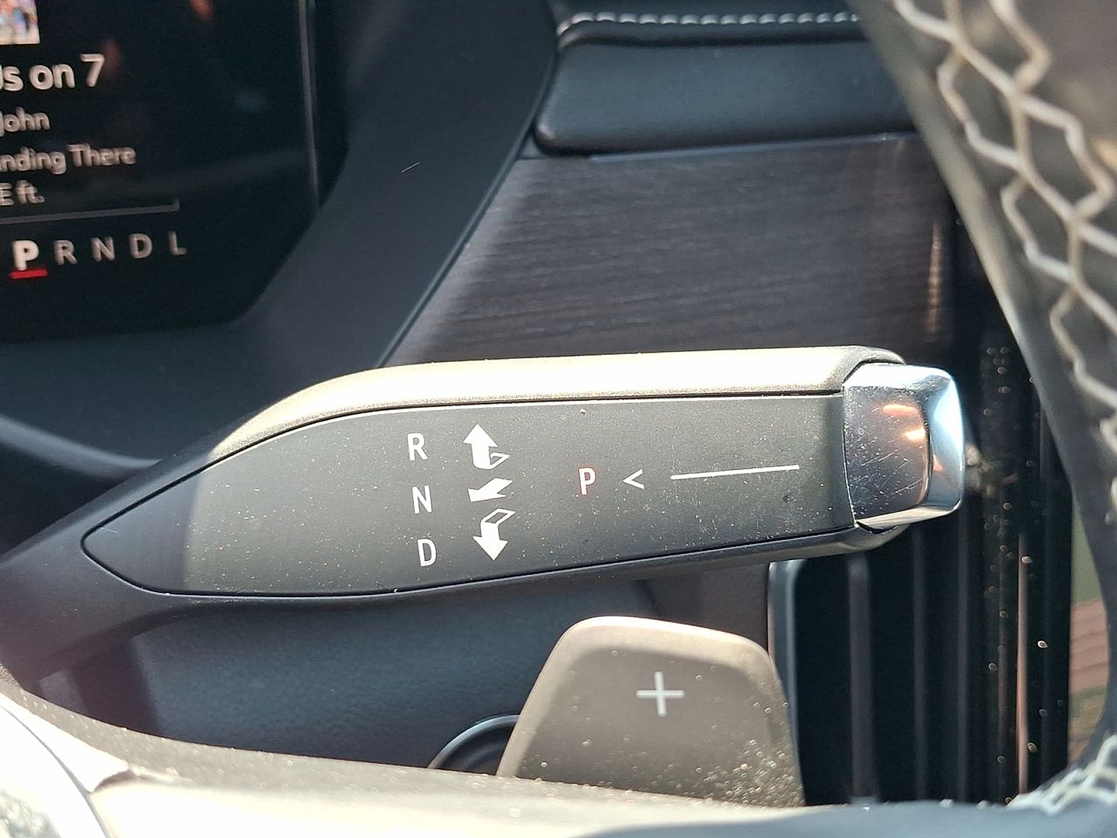 2024 GMC Acadia Denali - Photo 16