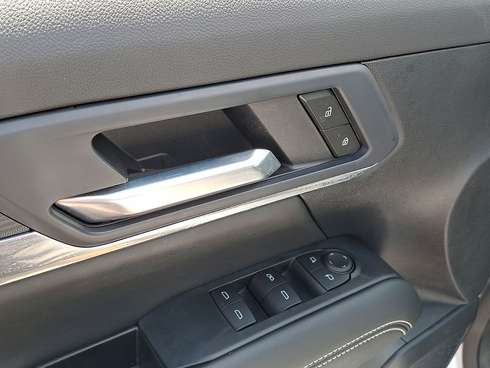 2026 GMC Terrain Elevation - Photo 23
