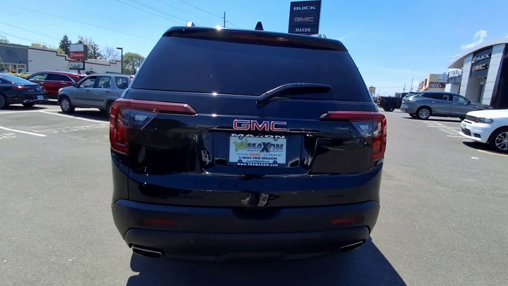 Used 2023 GMC Acadia SLE SUV