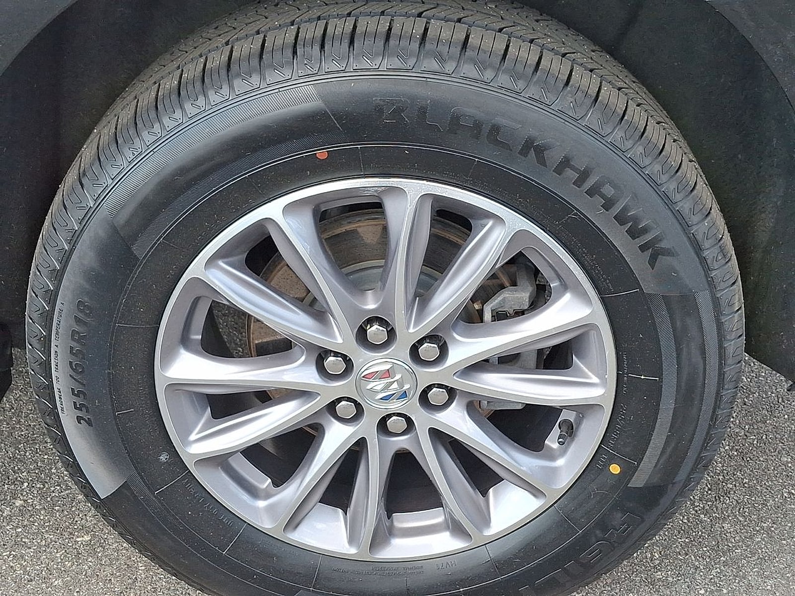 2024 Buick Enclave Essence - Photo 32