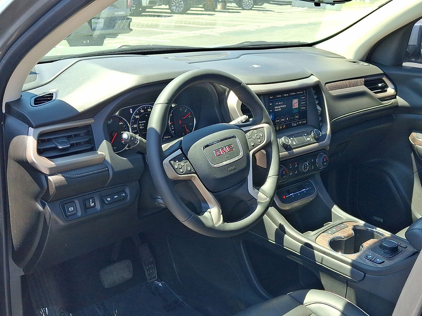2023 GMC Acadia Denali - Photo 10