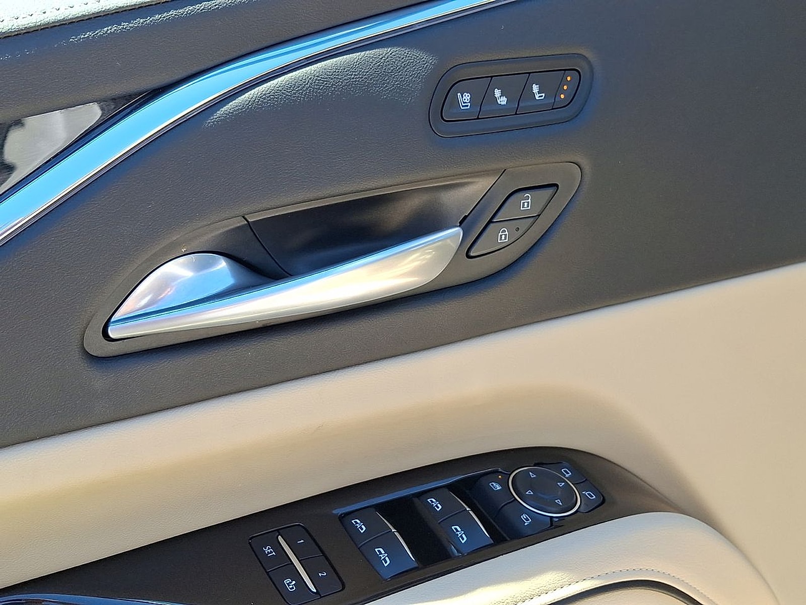 2024 Cadillac Escalade ESV Premium Luxury - Photo 23