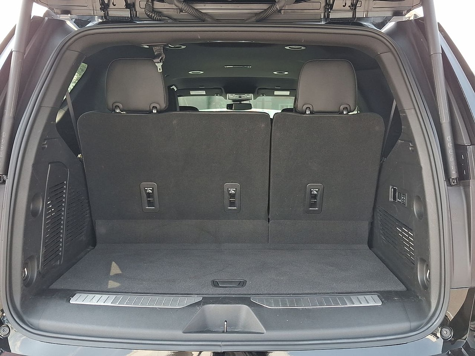 2023 GMC Yukon AT4 - Photo 26