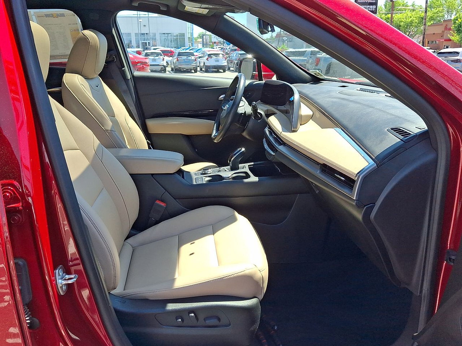 2024 Cadillac XT4 Luxury - Photo 28