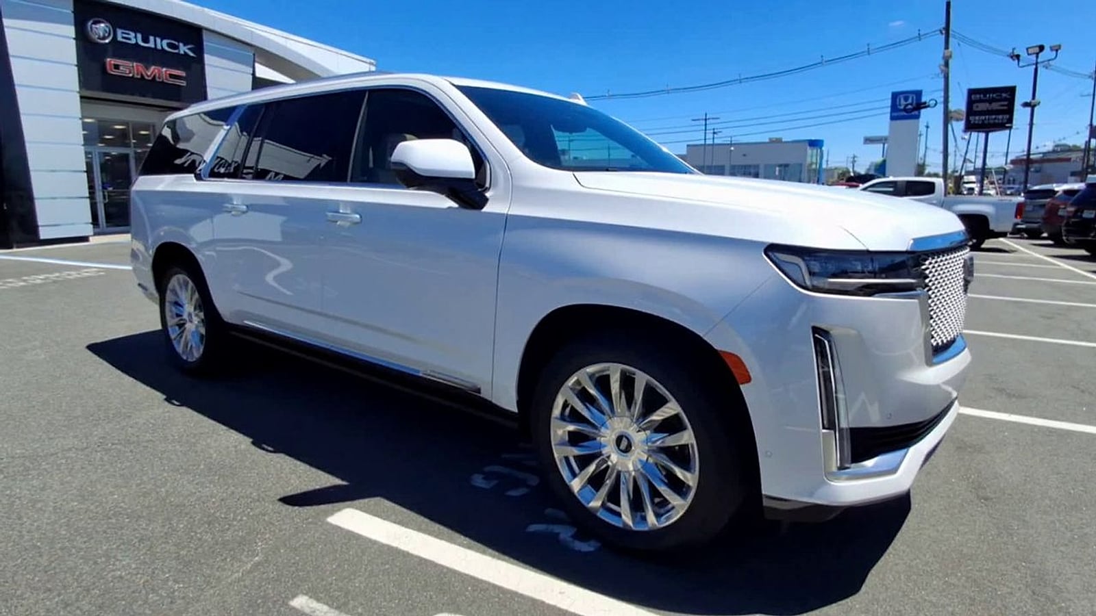 2024 Cadillac Escalade ESV Premium Luxury - Photo 8