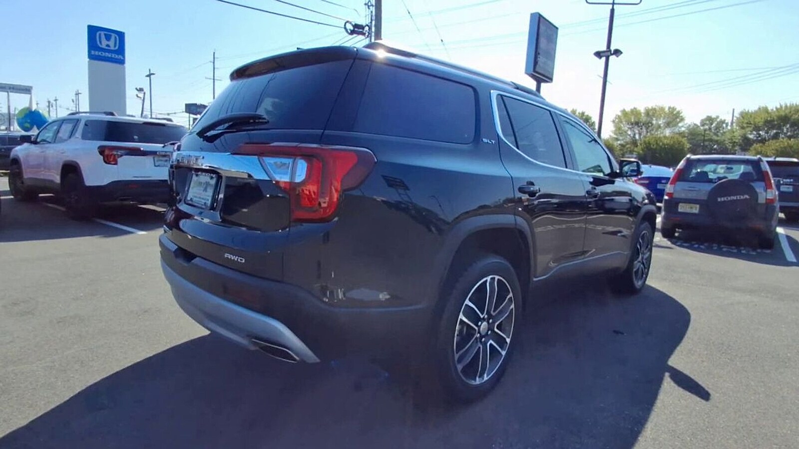 2023 Gmc Acadia SLT photo 2