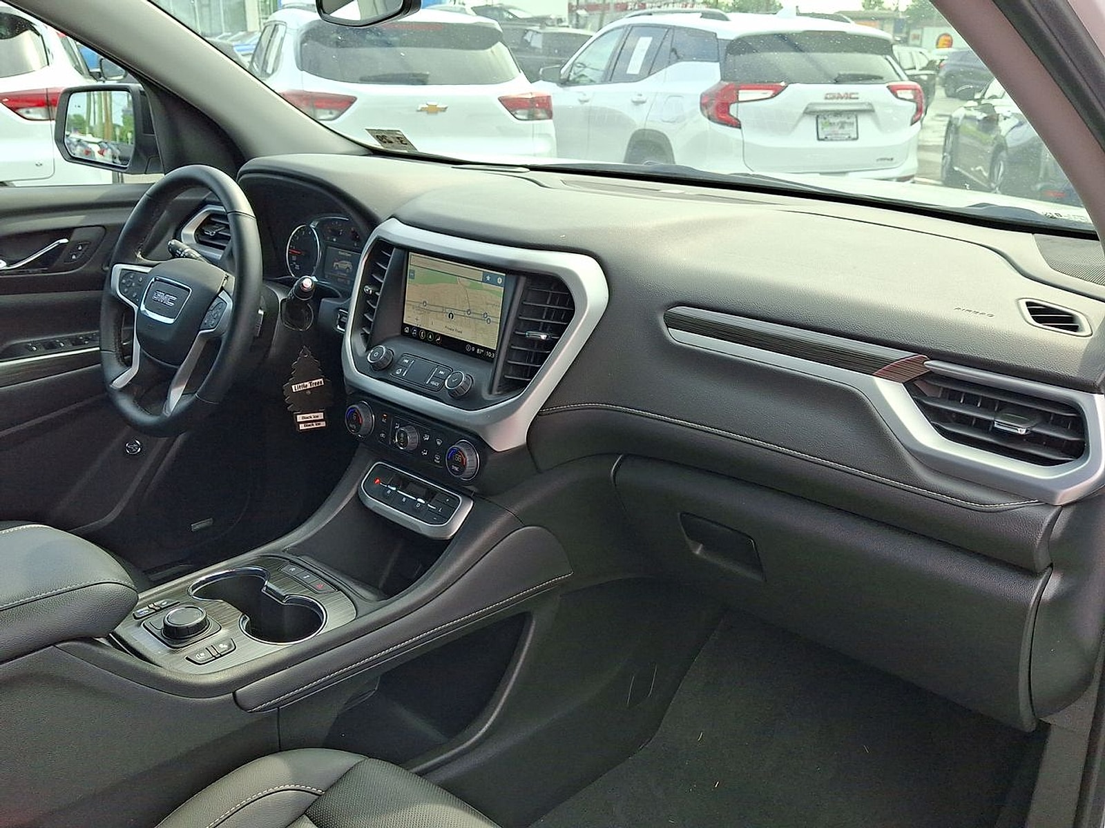 2023 GMC Acadia SLT - Photo 28
