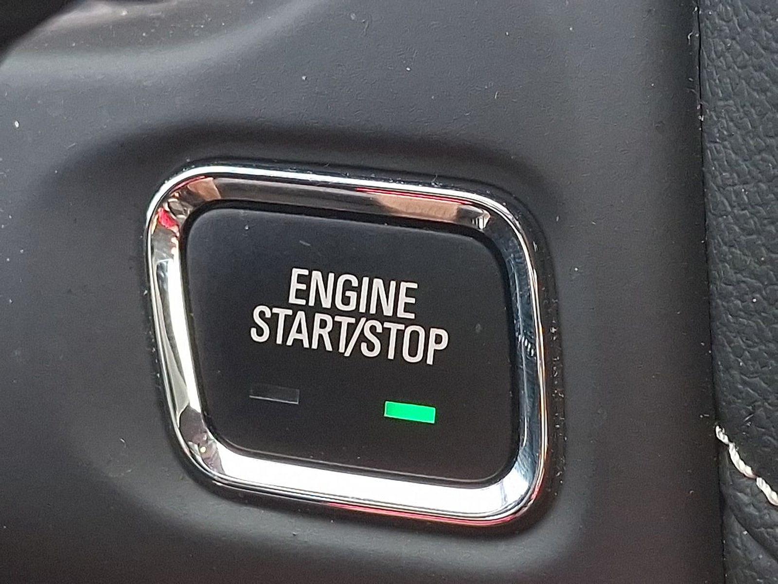 2023 GMC Acadia SLT - Photo 16