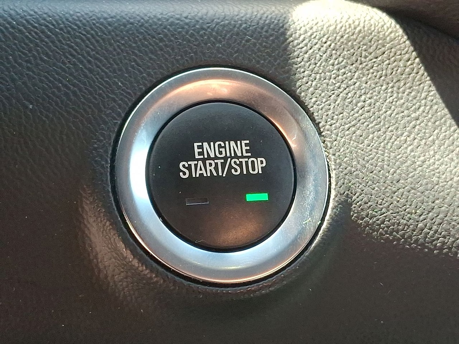 2023 GMC Terrain SLT - Photo 16