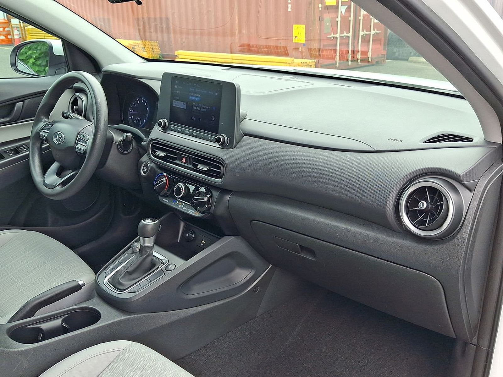 2022 Hyundai Kona SEL - Photo 27