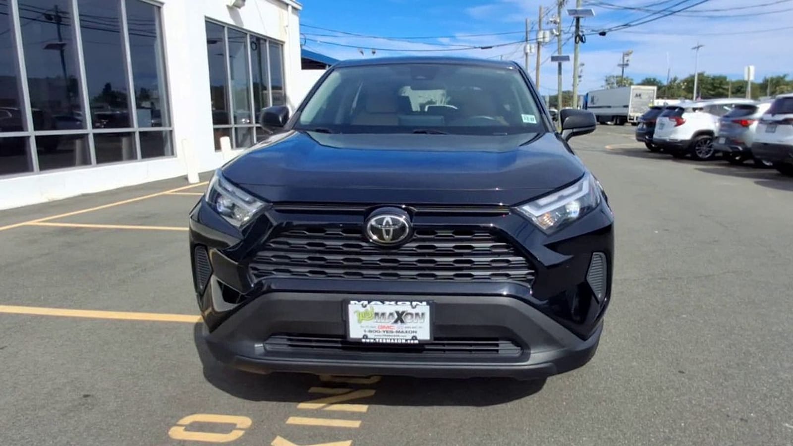 2023 Toyota RAV4 LE - Photo 7