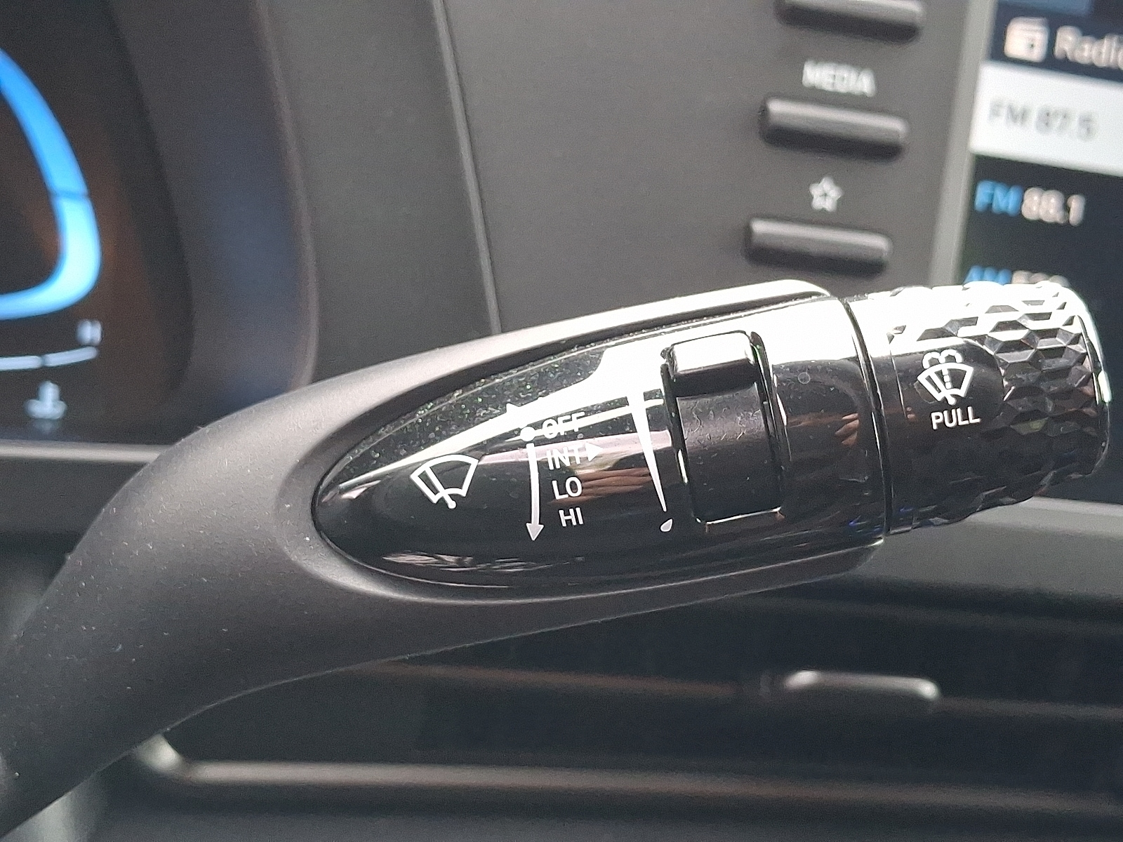 2025 Hyundai Elantra SEL - Photo 27