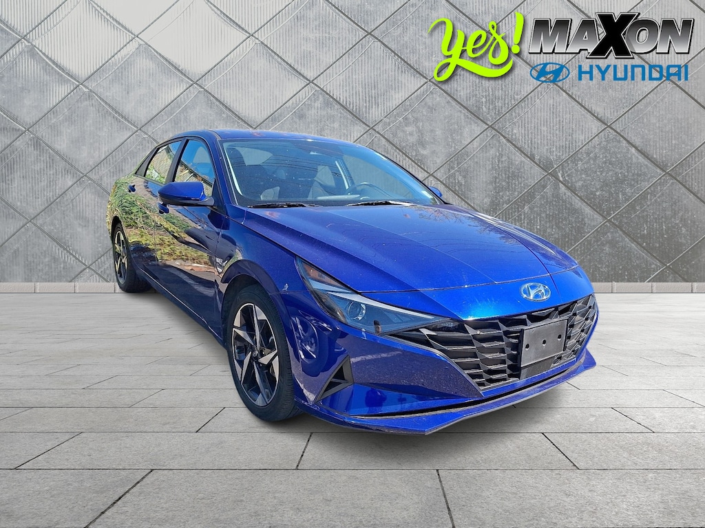 Used 2023 Hyundai Elantra SEL Sedan