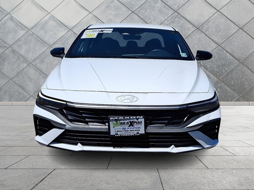 Used 2025 Hyundai Elantra SEL Sport Sedan