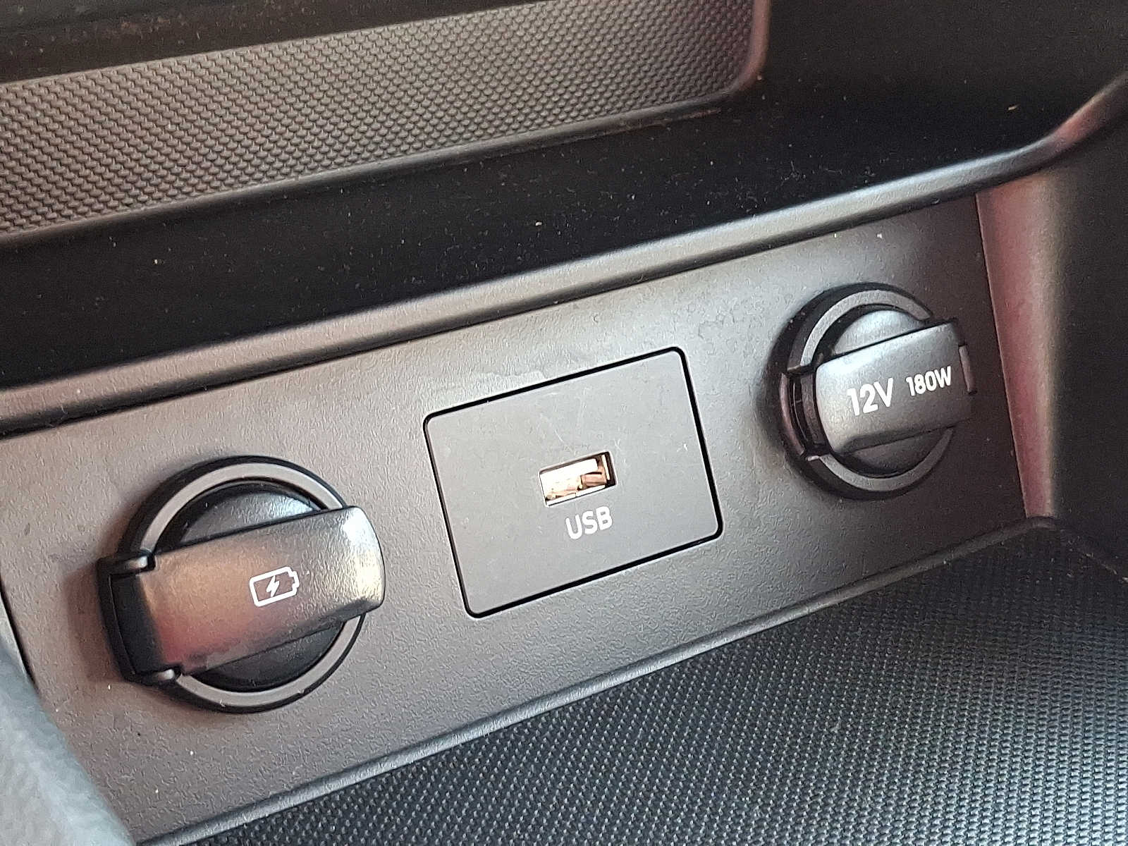 2023 Hyundai Kona SEL - Photo 23