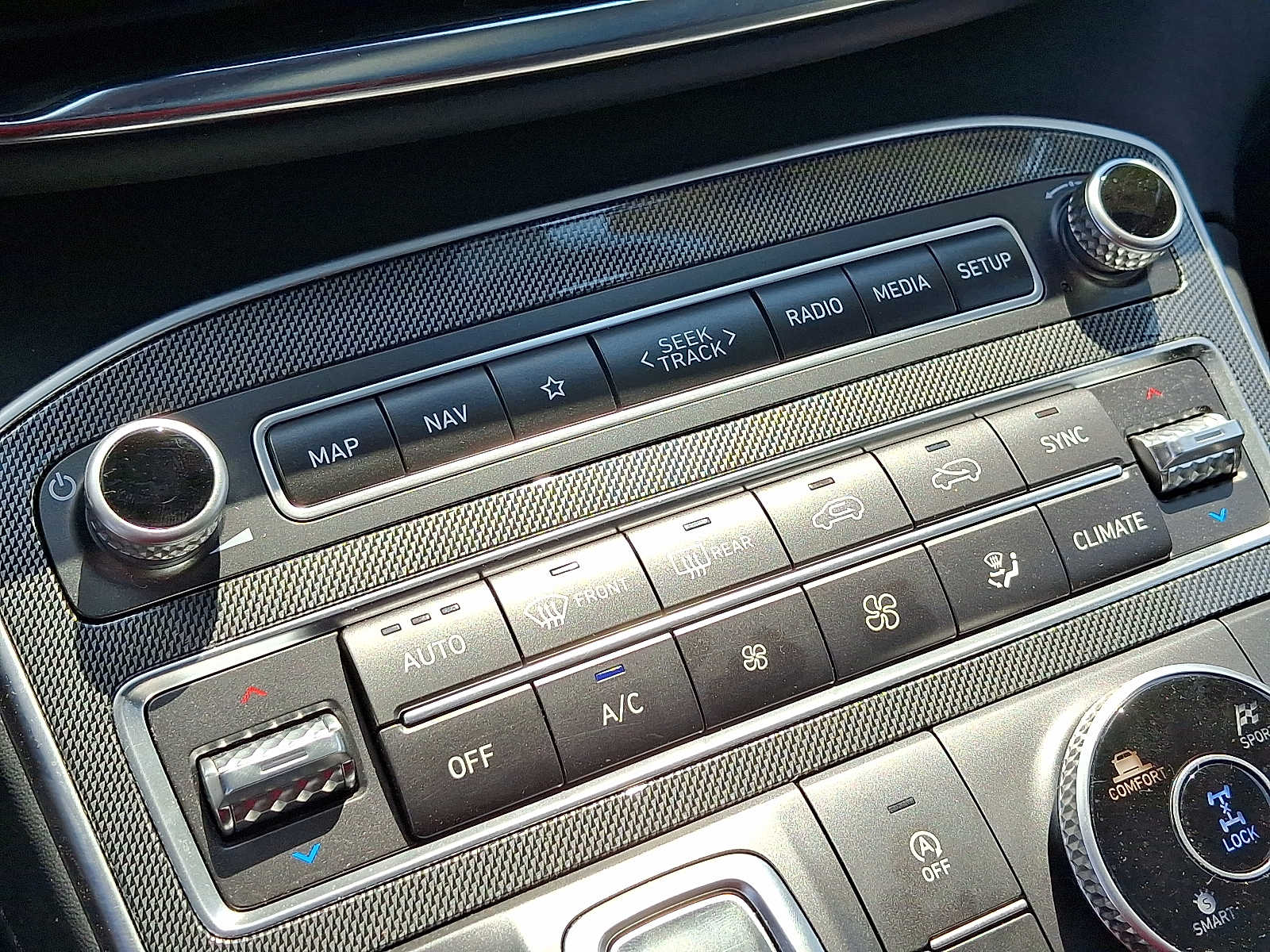 2023 Hyundai Santa Fe SEL - Photo 17