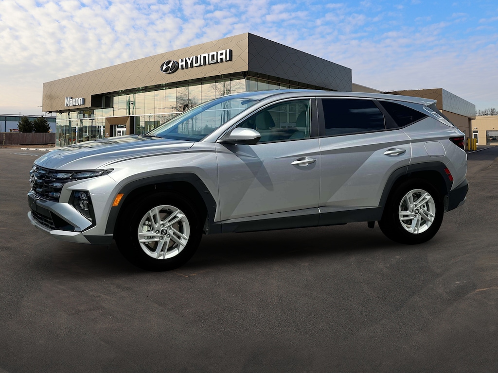 New 2026 Hyundai Tucson SE AWD SUV