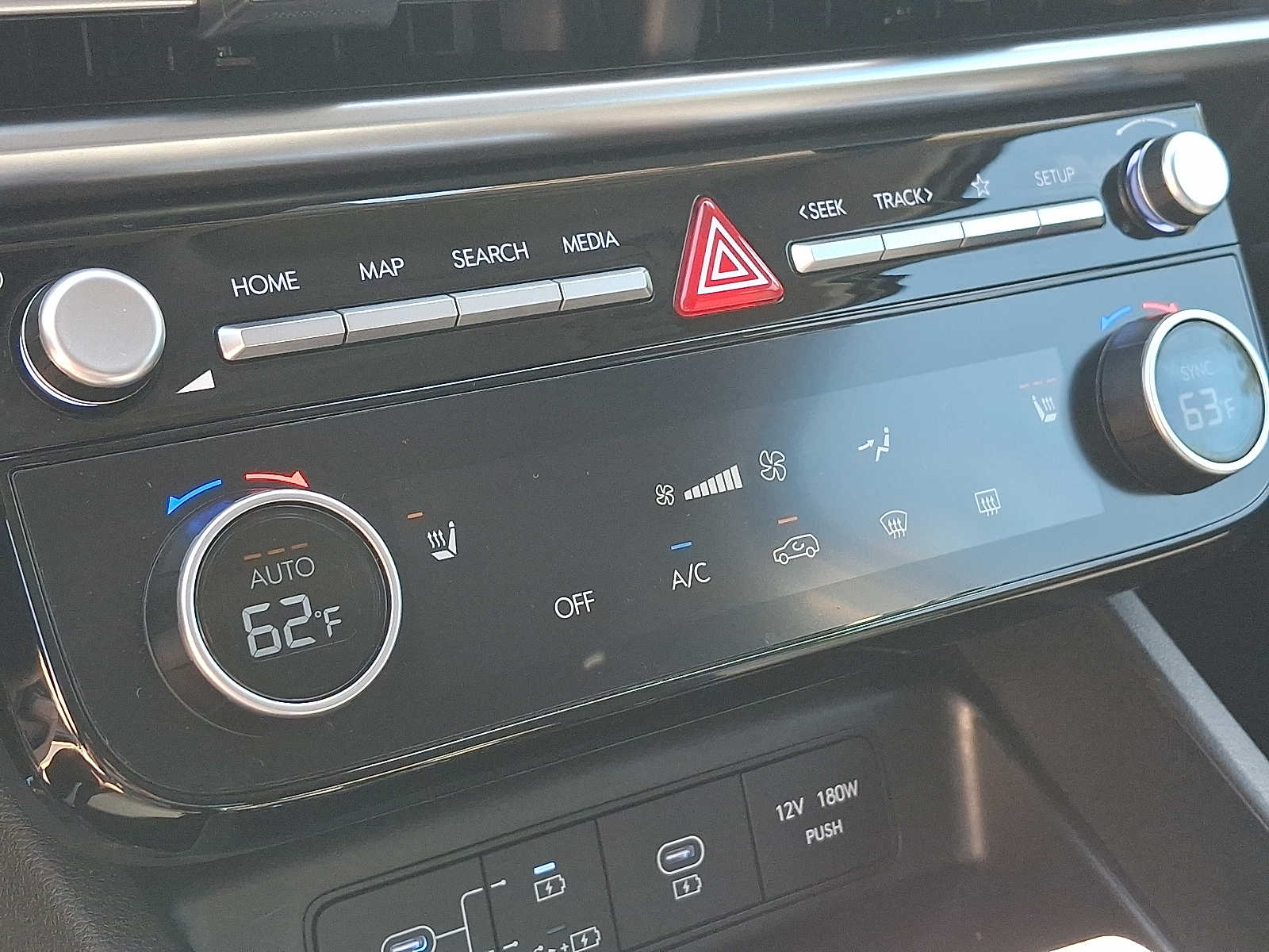 2026 Hyundai Tucson SEL - Photo 16