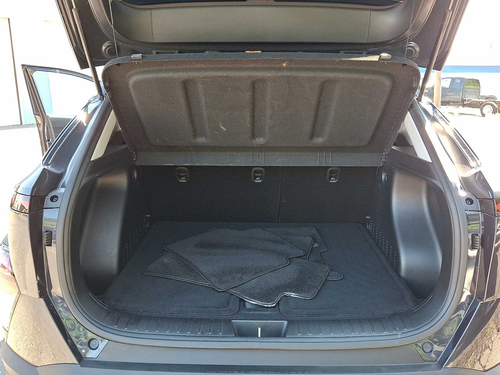 2024 Hyundai Kona SEL - Photo 28