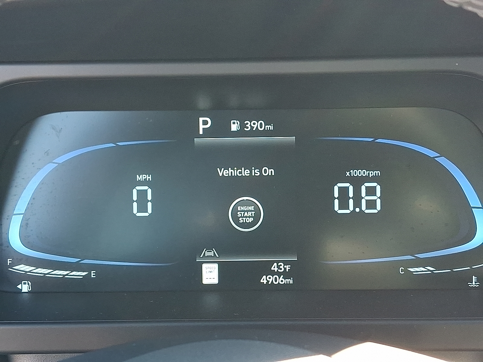 2025 Hyundai Elantra SEL - Photo 20